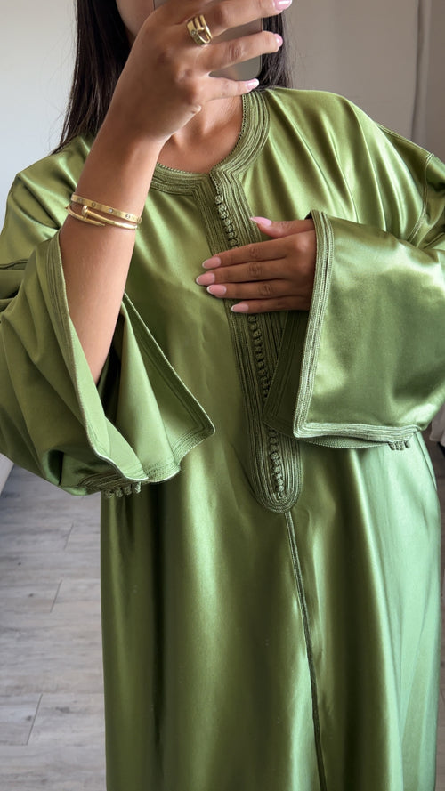Caftan satiné vert