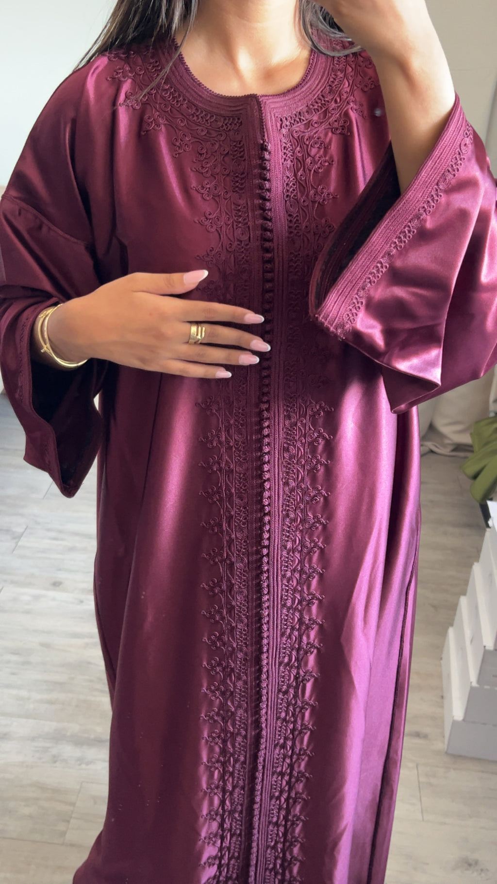 Caftan satiné mauve