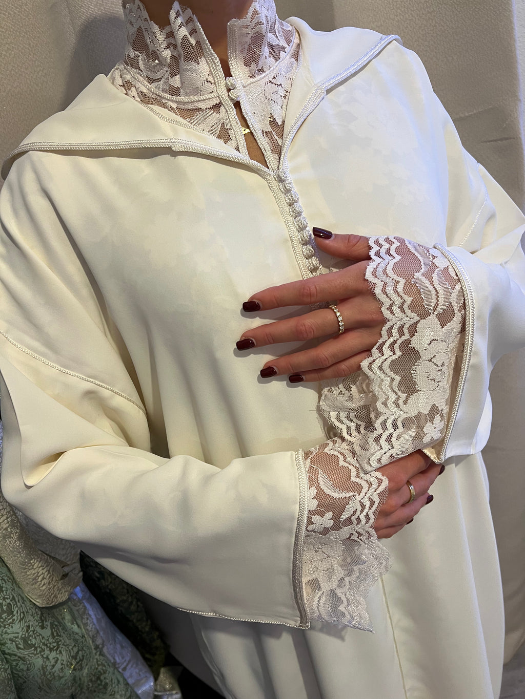 Djellaba dentelle blanc cassé