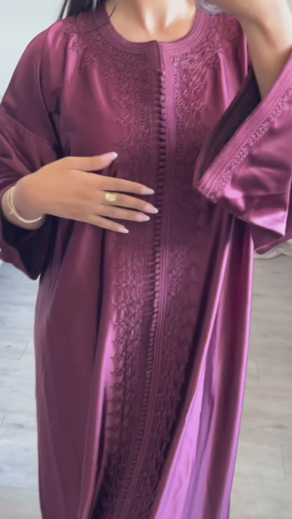 Caftan satiné mauve